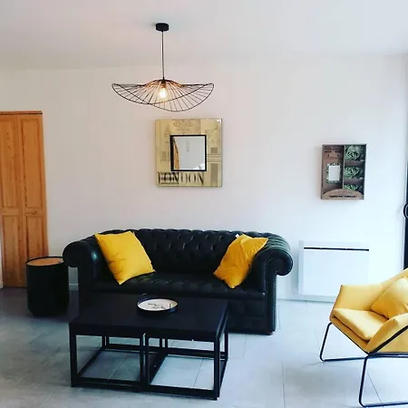 Maison De Charme A Avec Jardin Paisible Semesterbostad *