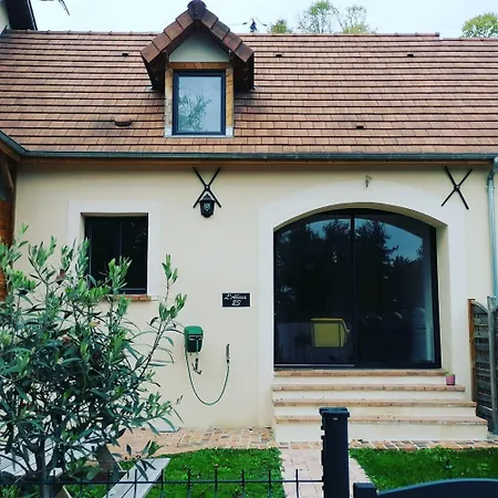 Semesterbostad Maison De Charme A Avec Jardin Paisible Sainte-Genevieve-les-Gasny